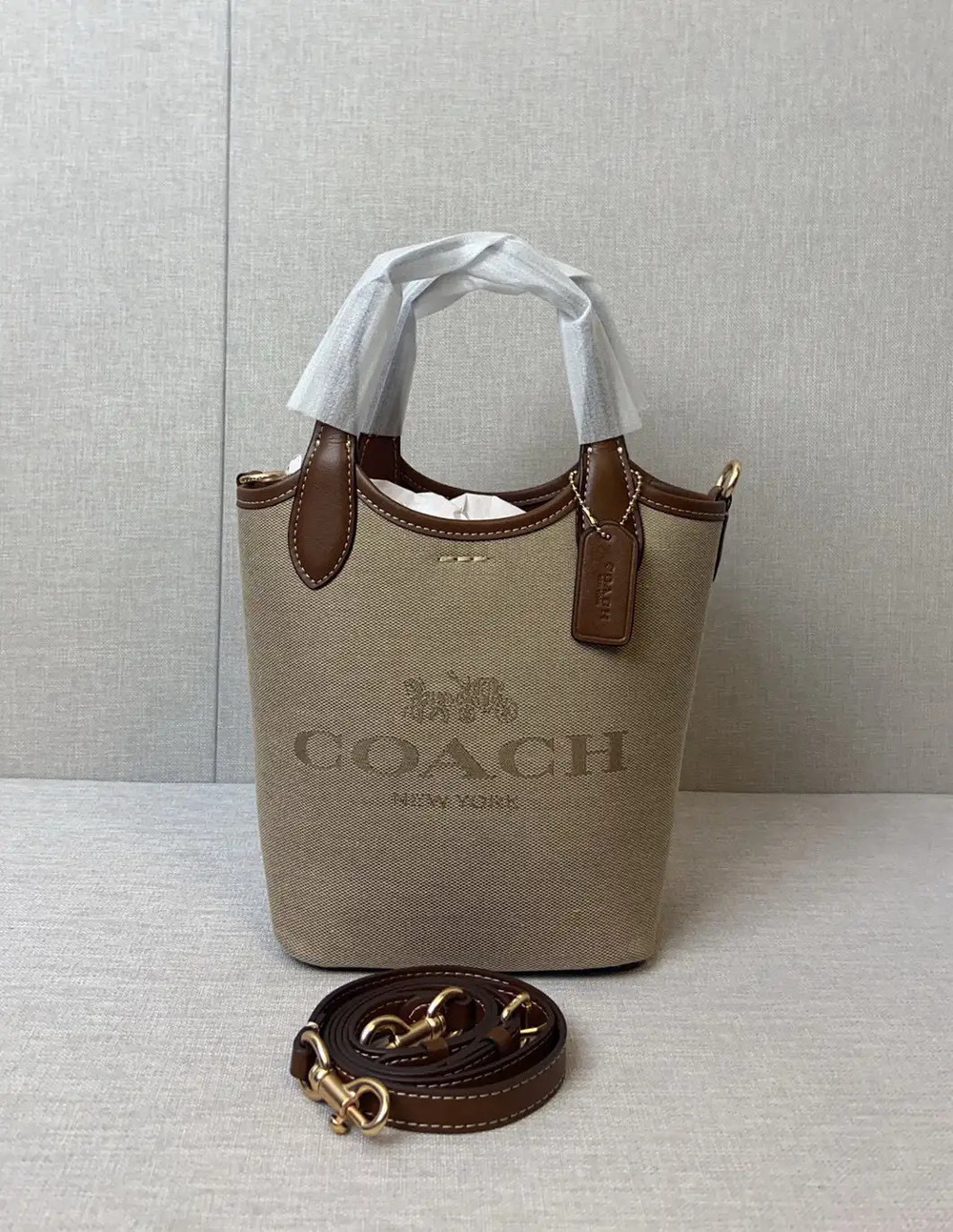 Coach bucket bag